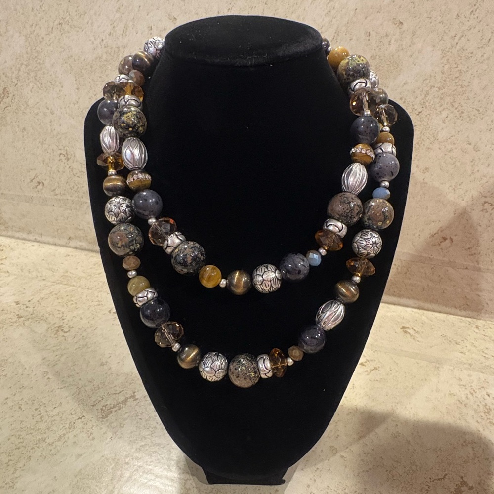 Elegant Multicolor Beaded Vintage Necklace by Premier Designs “Top Notch”